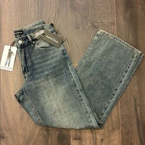 🔥 NWT 🔥 Ashley Mason High Rise Straight Leg Denim with Rose Gold Studs 5/27